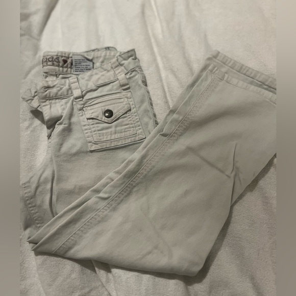 Khaki capris - Picture 3 of 4